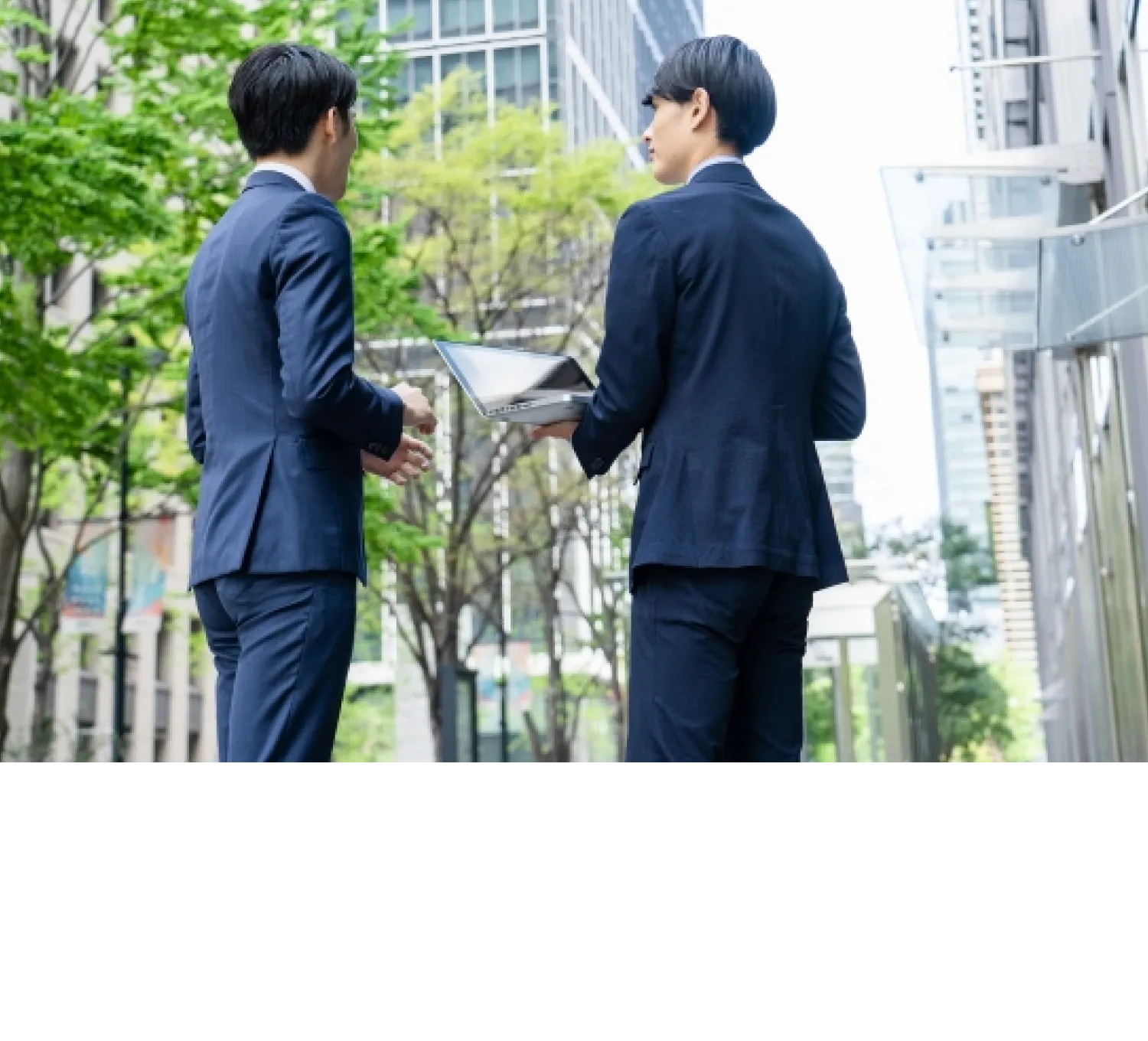 採用特設サイトへの招待画像